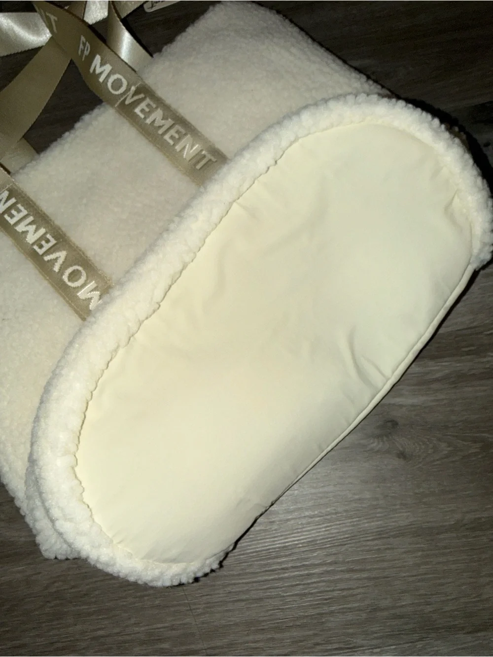 Slopes Sherpa bucket bag